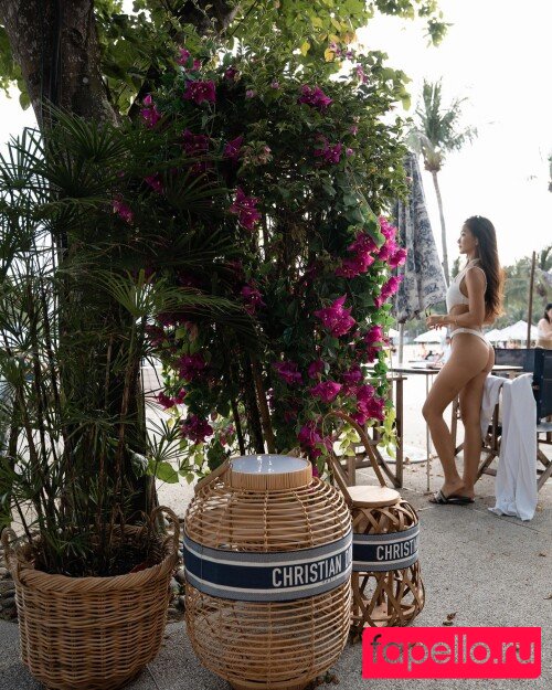 Novita Lam Nude Onlyfans Photo 23