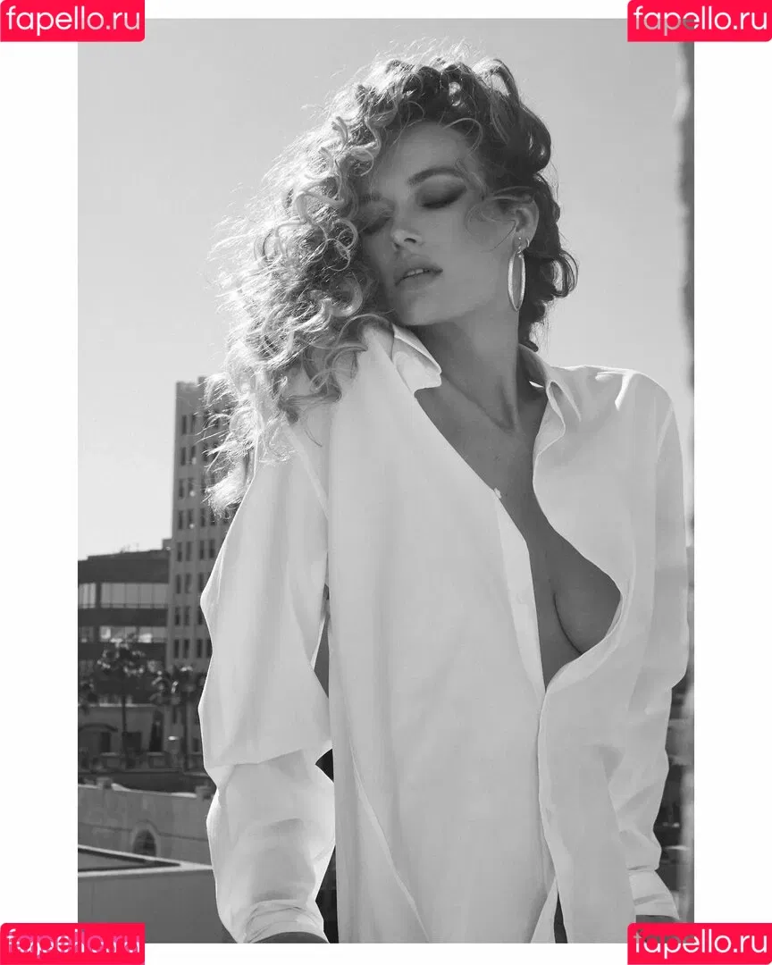 Hannah Ferguson Onlyfans Photo Gallery 