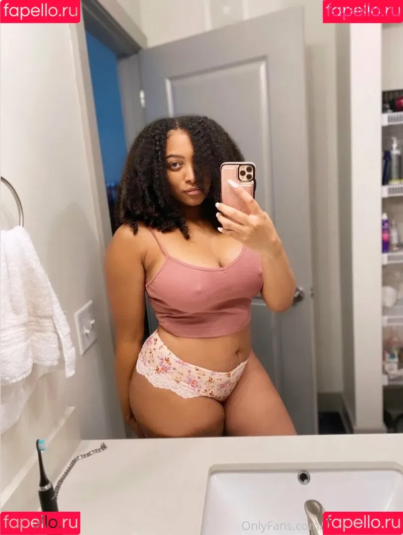 yagurlbubblez Onlyfans Photo Gallery 