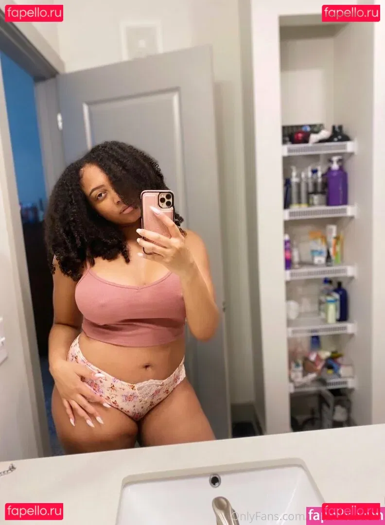 yagurlbubblez Onlyfans Photo Gallery 