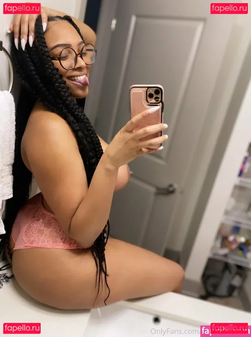 yagurlbubblez Onlyfans Photo Gallery 