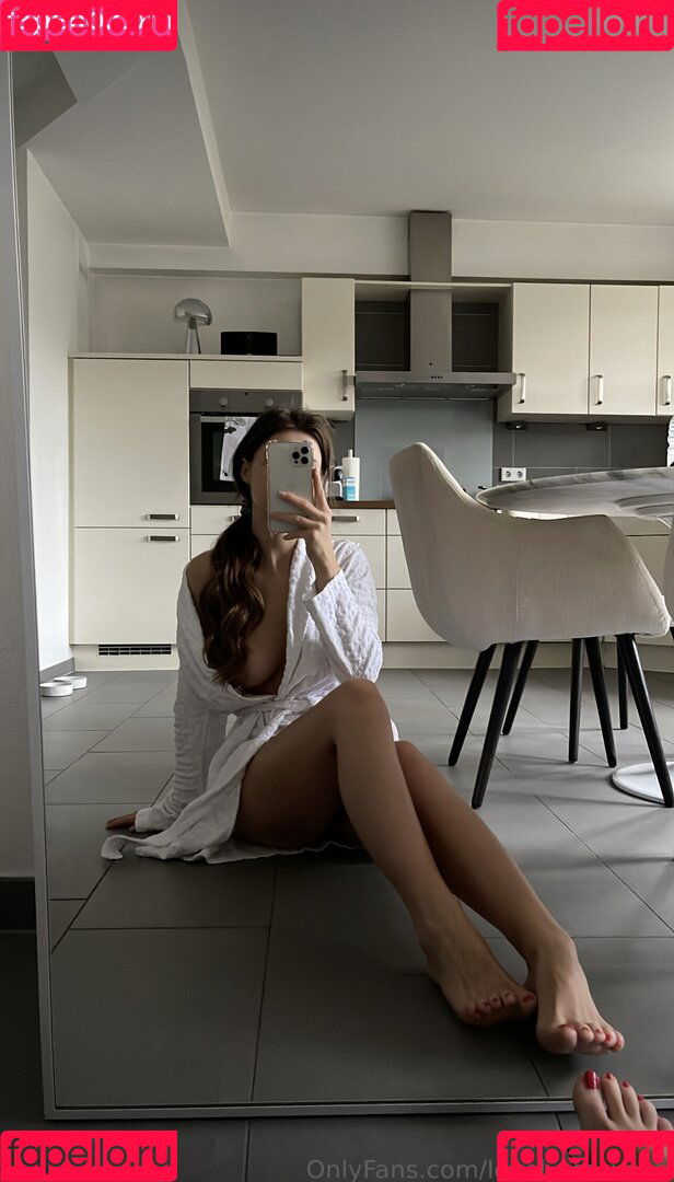 LovelyLeticiia Onlyfans Photo Gallery 