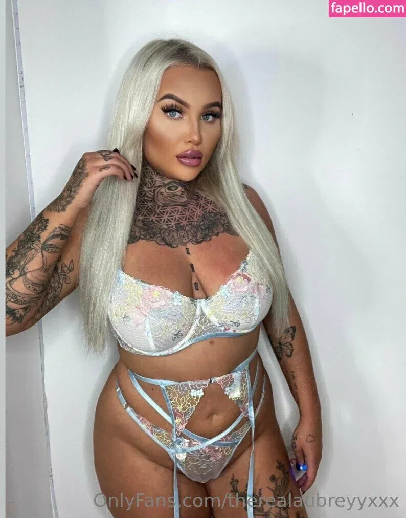 inkedblondieeee Onlyfans Photo Gallery 
