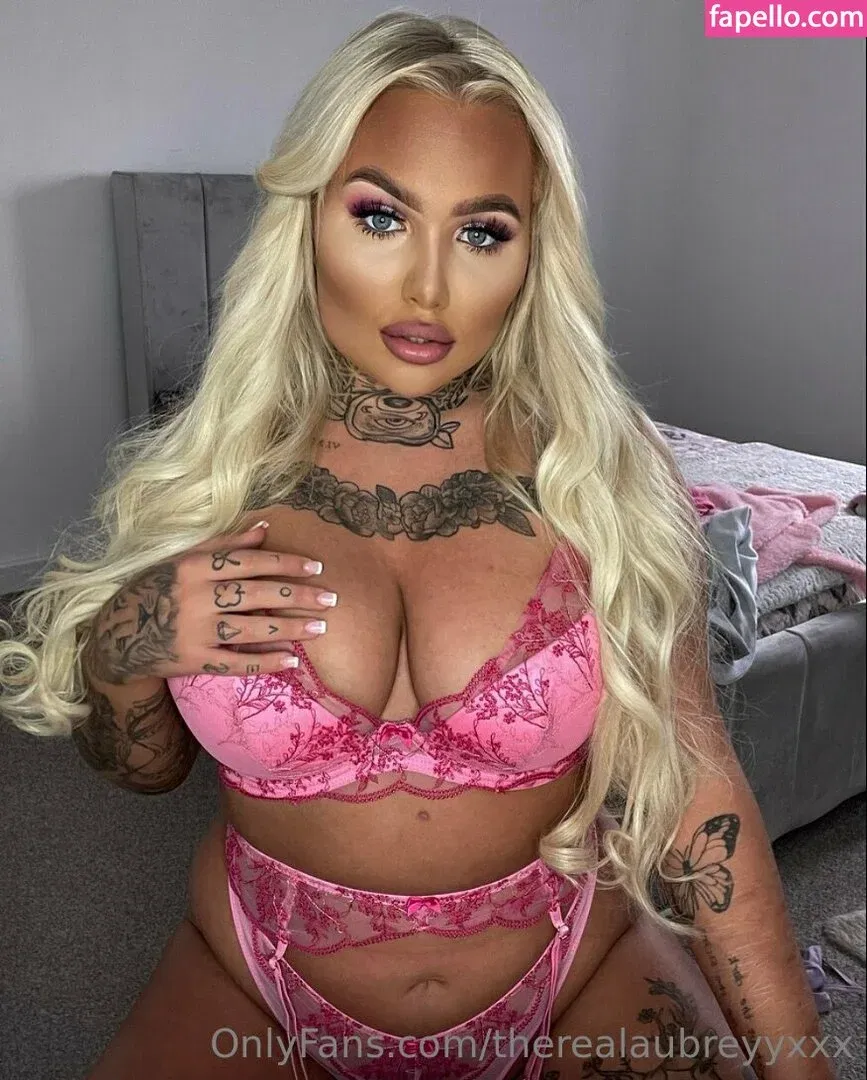 inkedblondieeee Onlyfans Photo Gallery 