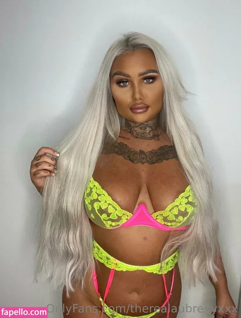 inkedblondieeee Onlyfans Photo Gallery 