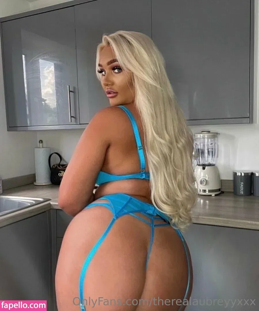 inkedblondieeee Onlyfans Photo Gallery 