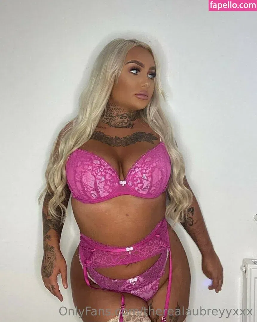 inkedblondieeee Onlyfans Photo Gallery 