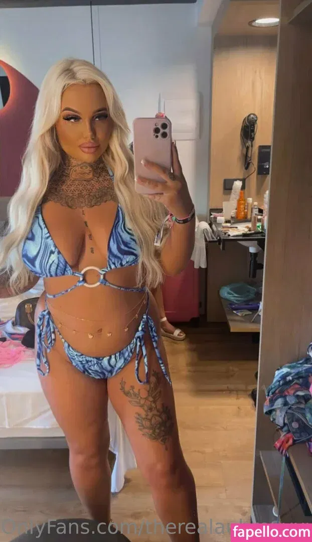 inkedblondieeee Onlyfans Photo Gallery 