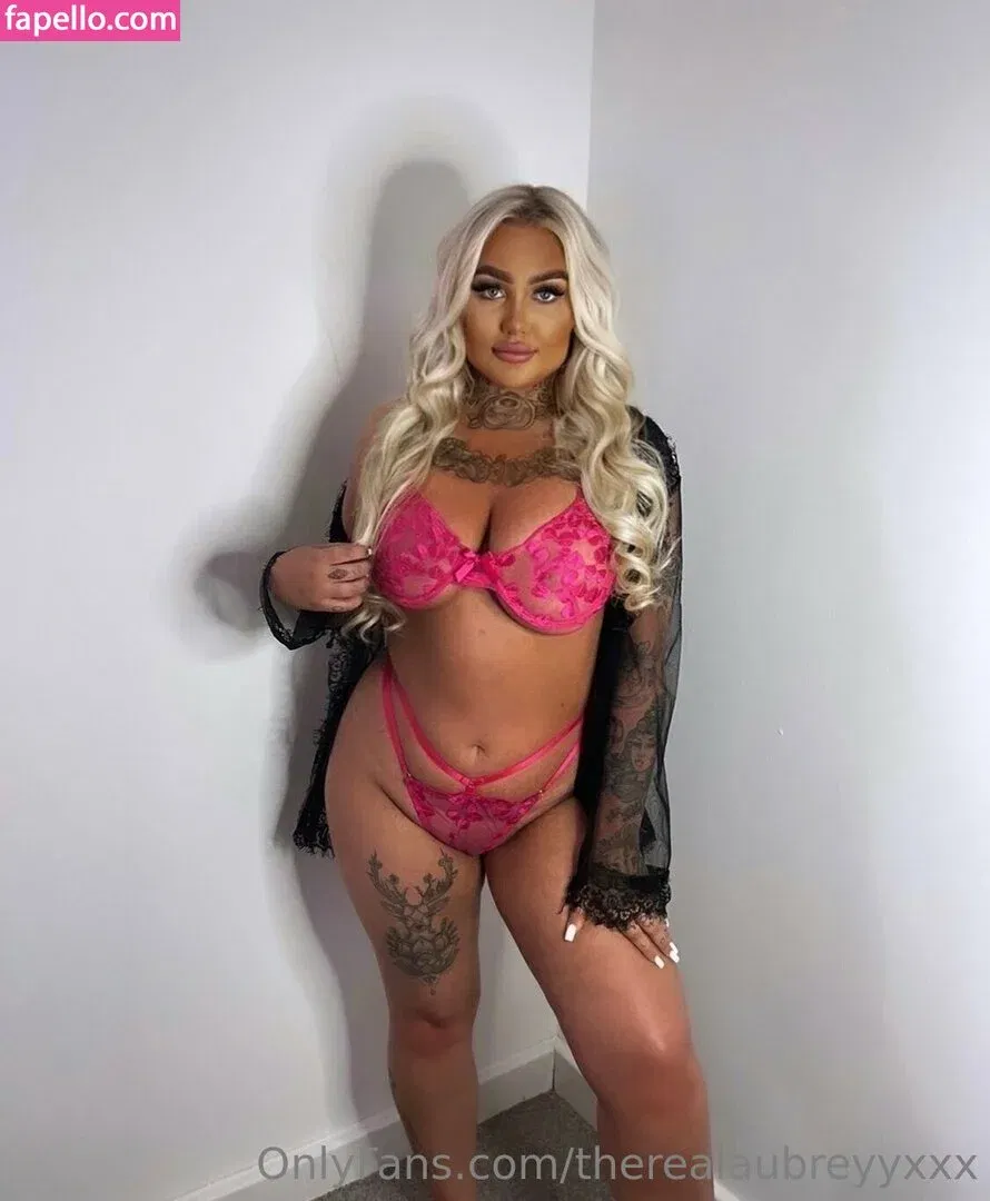 inkedblondieeee Onlyfans Photo Gallery 