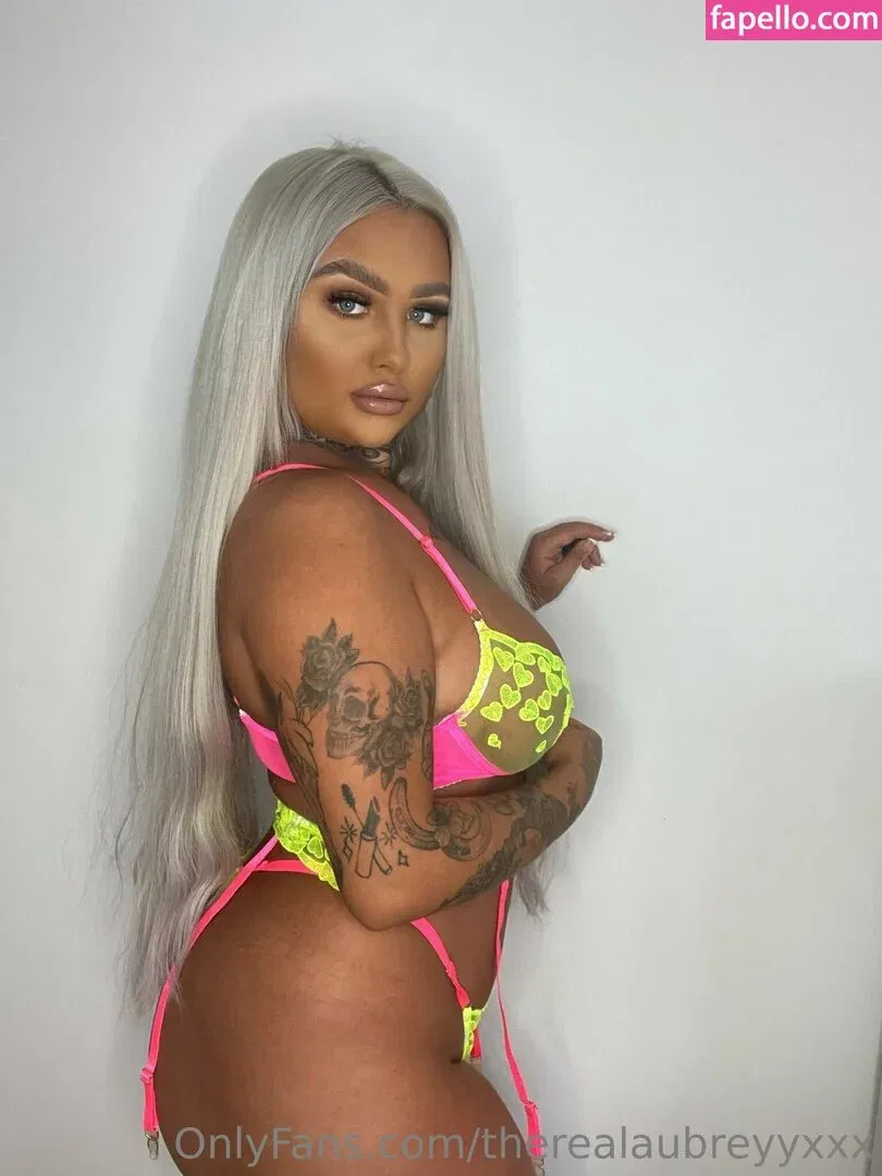 inkedblondieeee Onlyfans Photo Gallery 