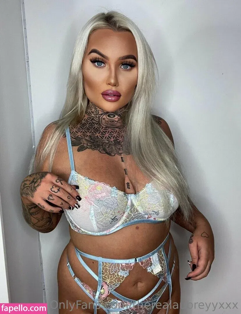 inkedblondieeee Onlyfans Photo Gallery 