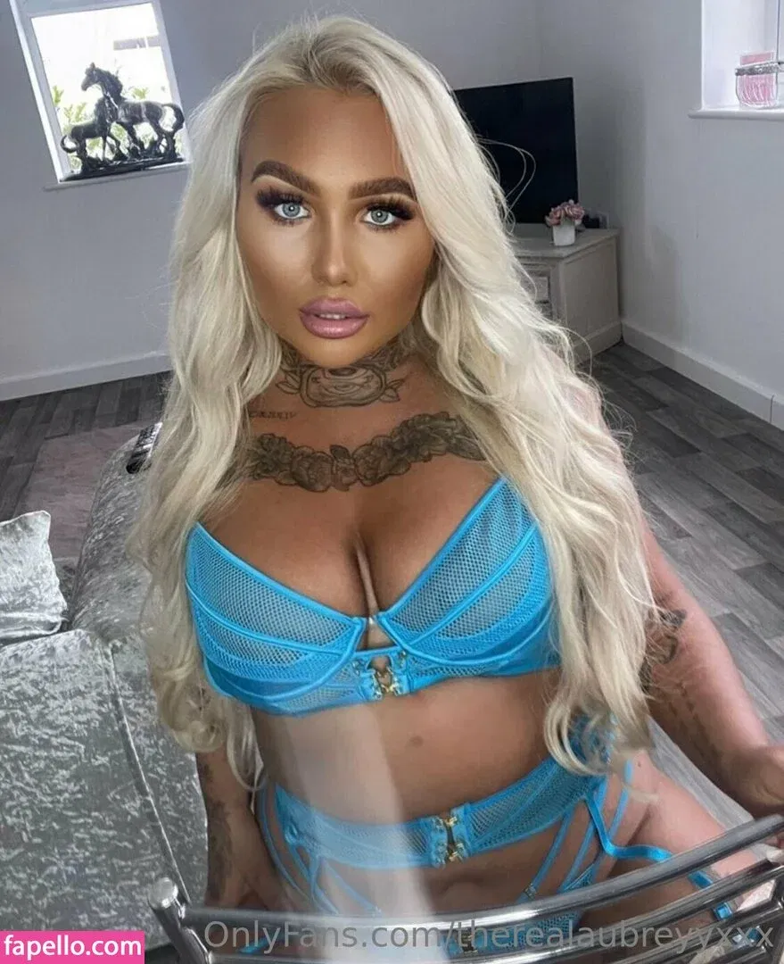 inkedblondieeee Onlyfans Photo Gallery 