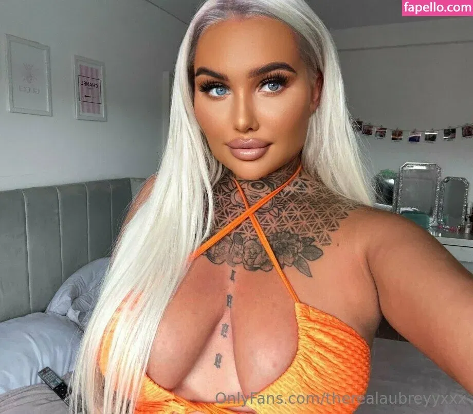 inkedblondieeee Onlyfans Photo Gallery 