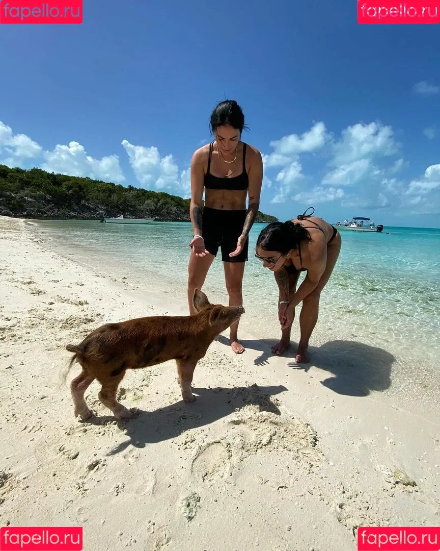 Sonya Deville Onlyfans Photo Gallery 