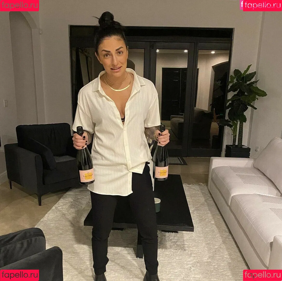 Sonya Deville Onlyfans Photo Gallery 
