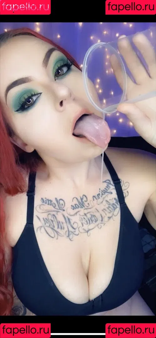 lexiredd Onlyfans Photo Gallery 
