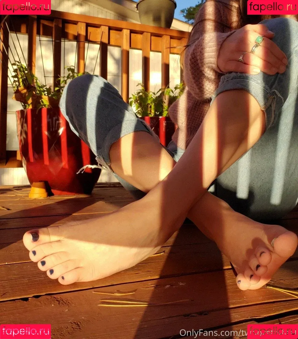 2prettyfeet Onlyfans Photo Gallery 