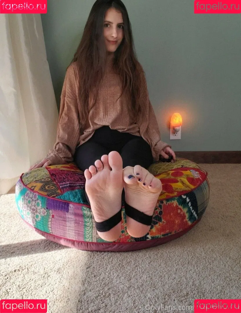 2prettyfeet Onlyfans Photo Gallery 