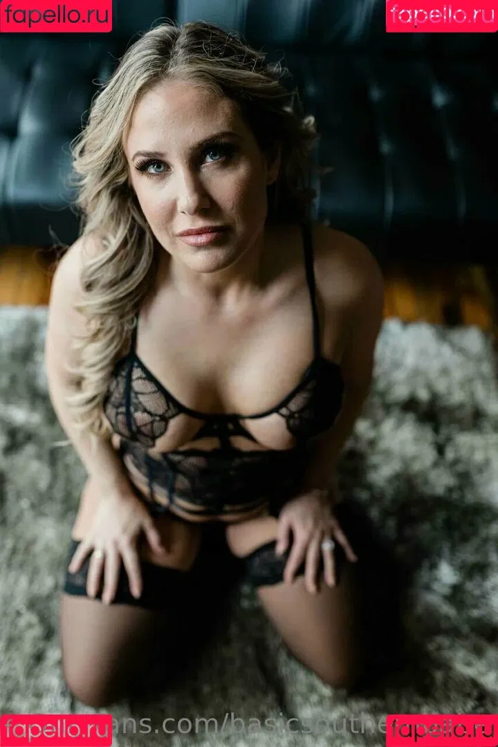basicsouthernbabe Onlyfans Photo Gallery 