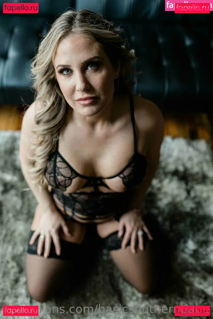 basicsouthernbabe Onlyfans Photo Gallery 