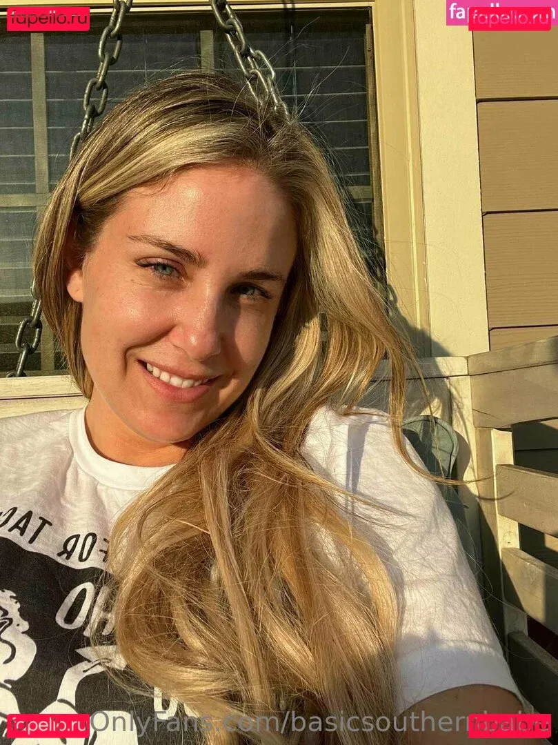 basicsouthernbabe Onlyfans Photo Gallery 