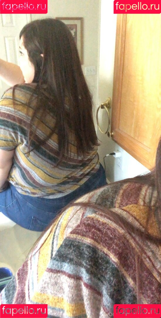 lilycupcakes Onlyfans Photo Gallery 