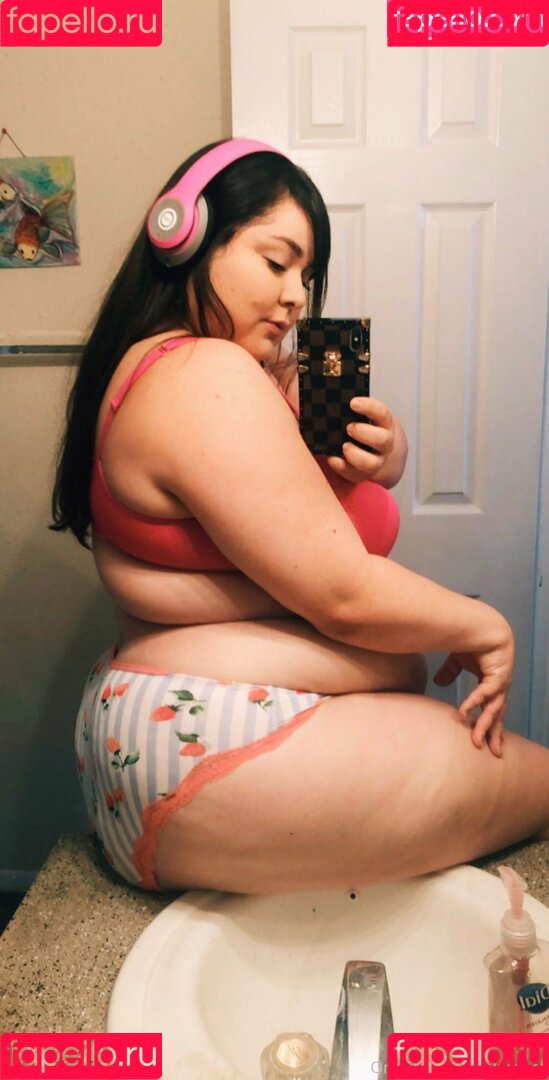 lilycupcakes Onlyfans Photo Gallery 