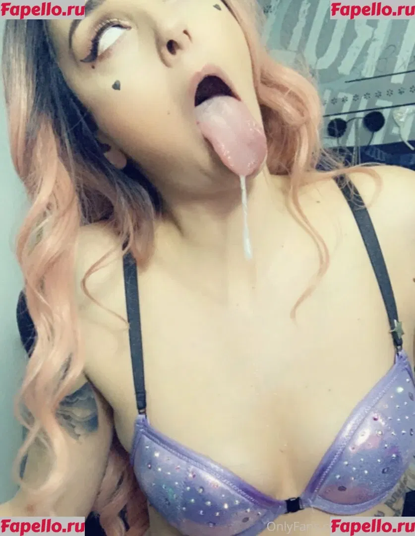 Kawaiikelly Onlyfans Photo Gallery 