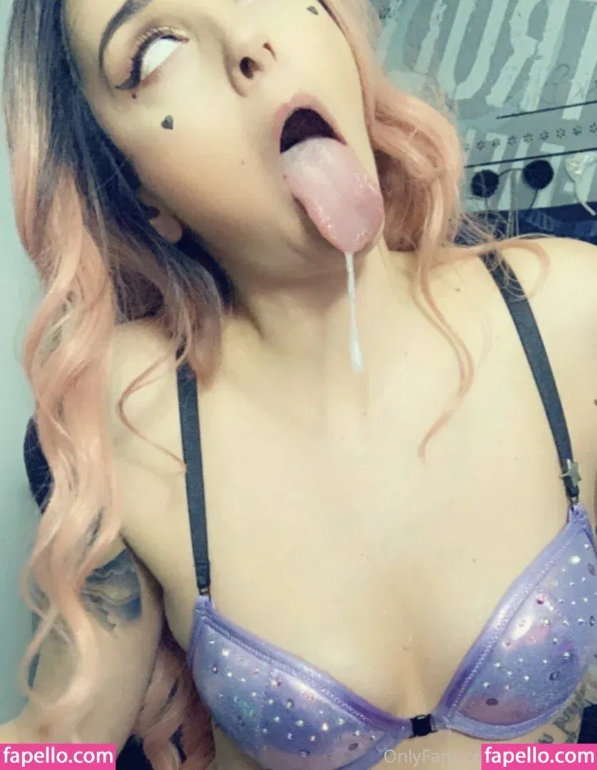 Kawaiikelly Onlyfans Photo Gallery 