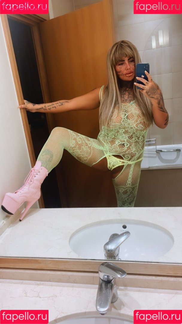 Essexink Onlyfans Photo Gallery 