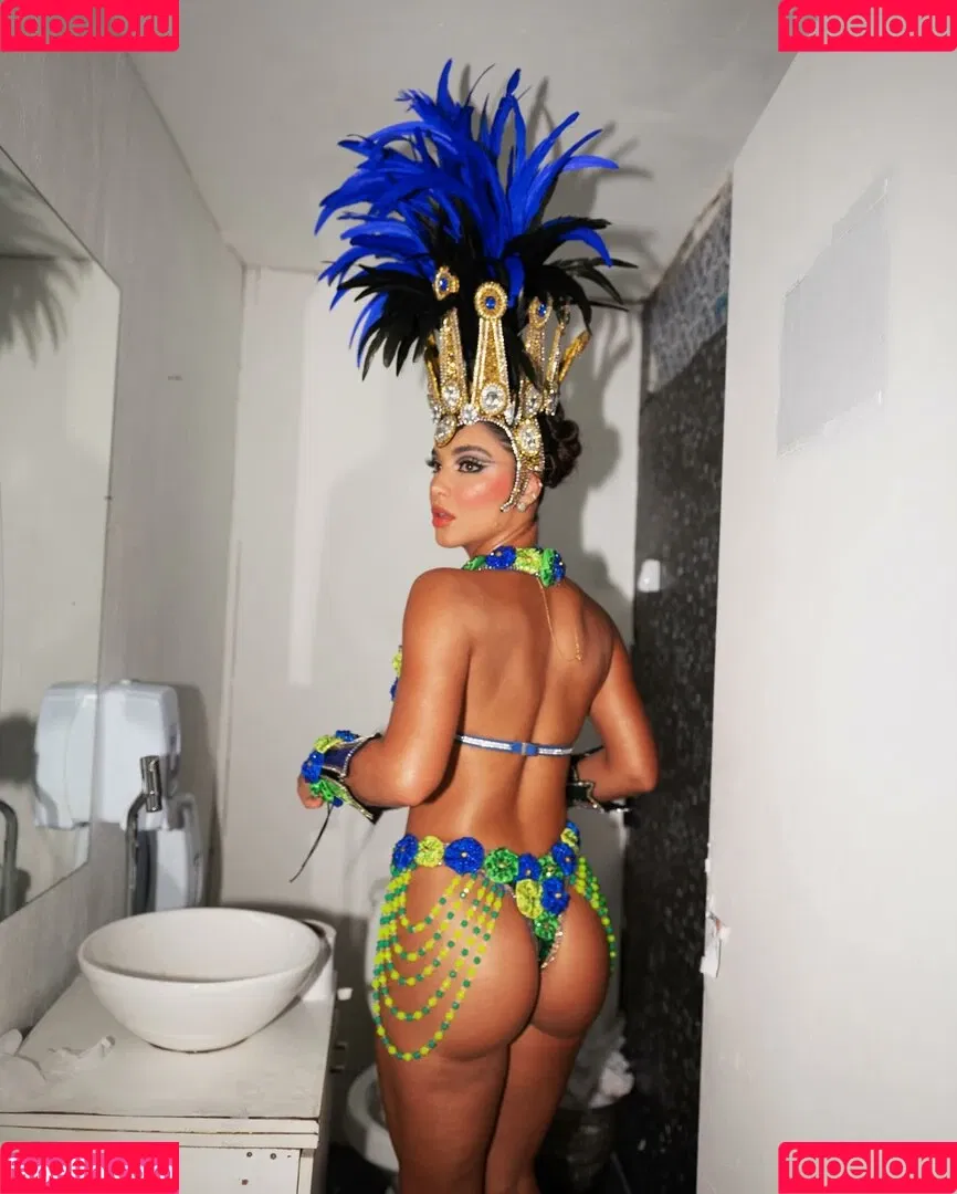 Gabriela Versiani Onlyfans Photo Gallery 