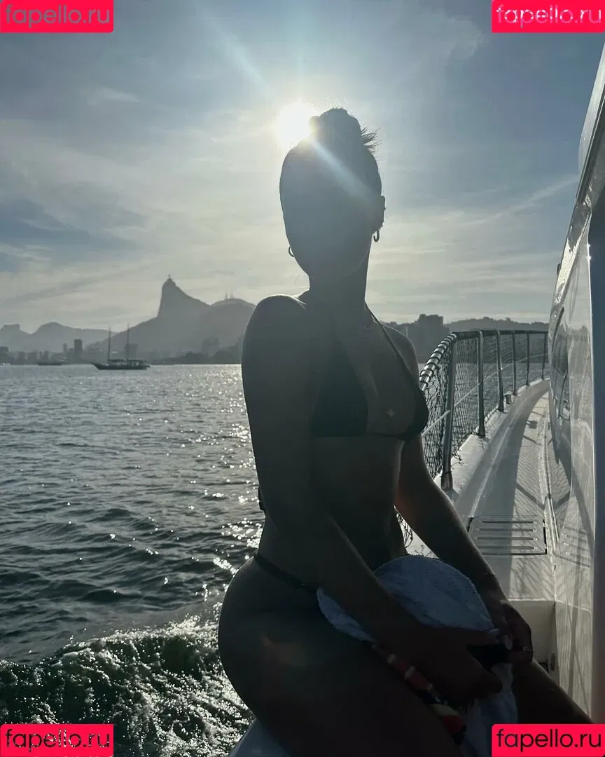 Gabriela Versiani Onlyfans Photo Gallery 
