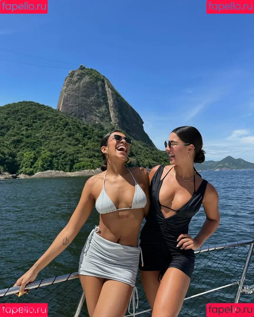 Gabriela Versiani Onlyfans Photo Gallery 