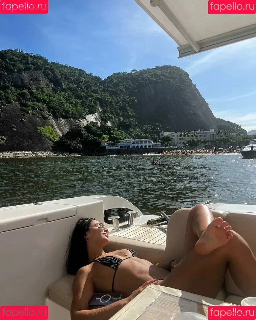 Gabriela Versiani Onlyfans Photo Gallery 