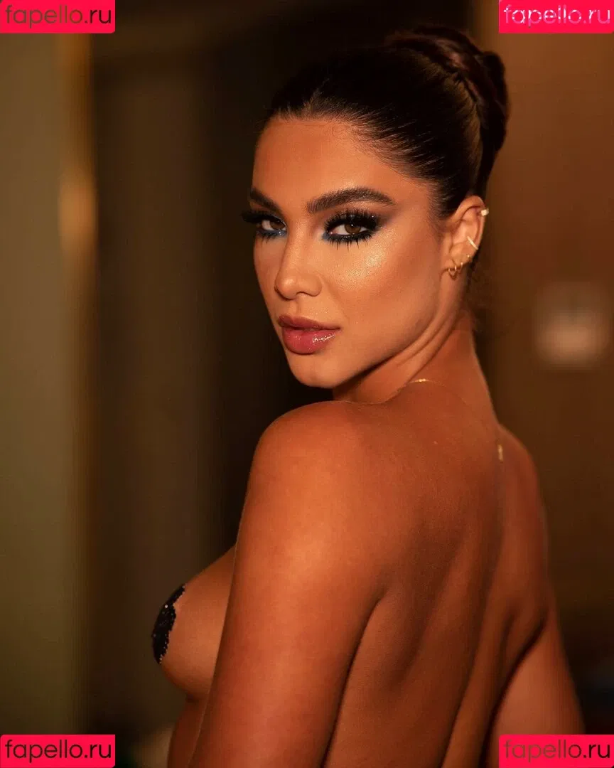 Gabriela Versiani Onlyfans Photo Gallery 