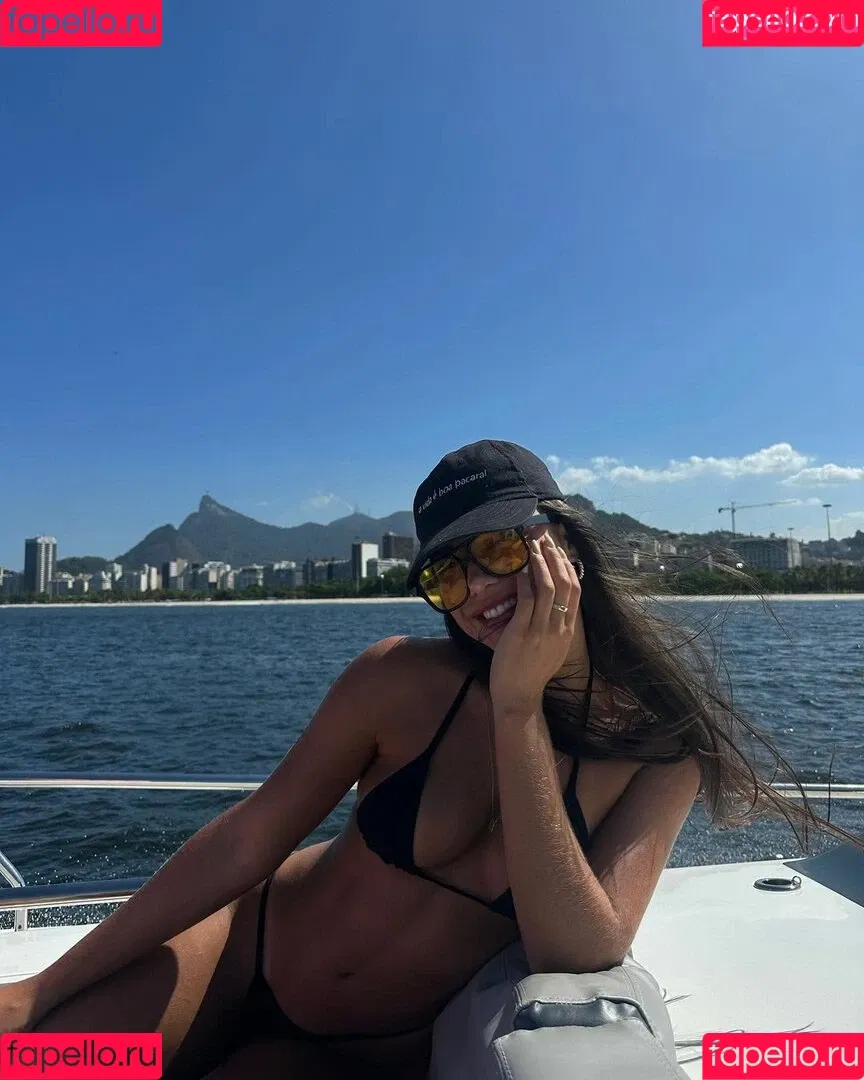 Gabriela Versiani Onlyfans Photo Gallery 