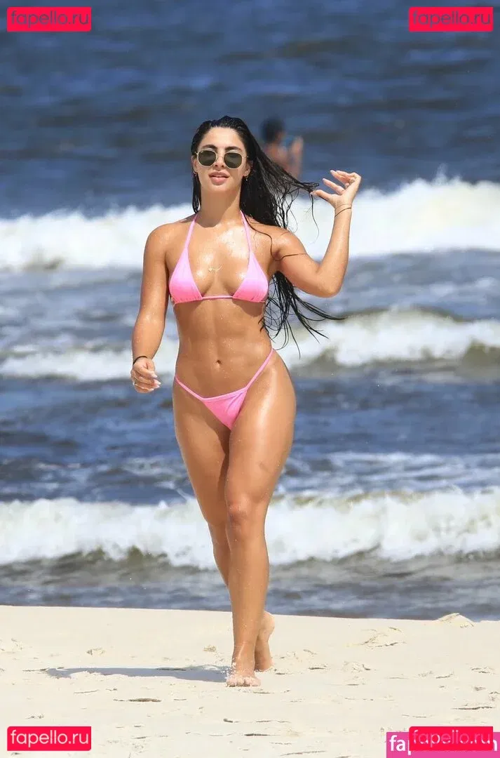 Gabriela Versiani Onlyfans Photo Gallery 