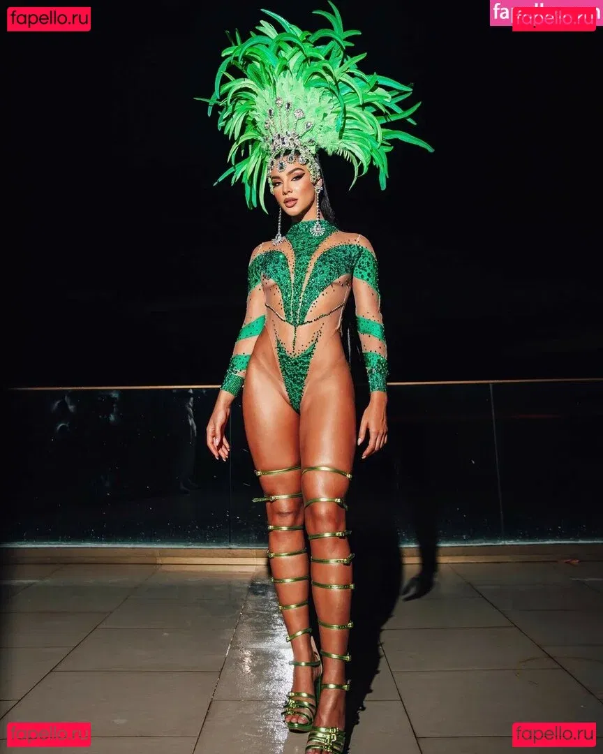 Gabriela Versiani Onlyfans Photo Gallery 