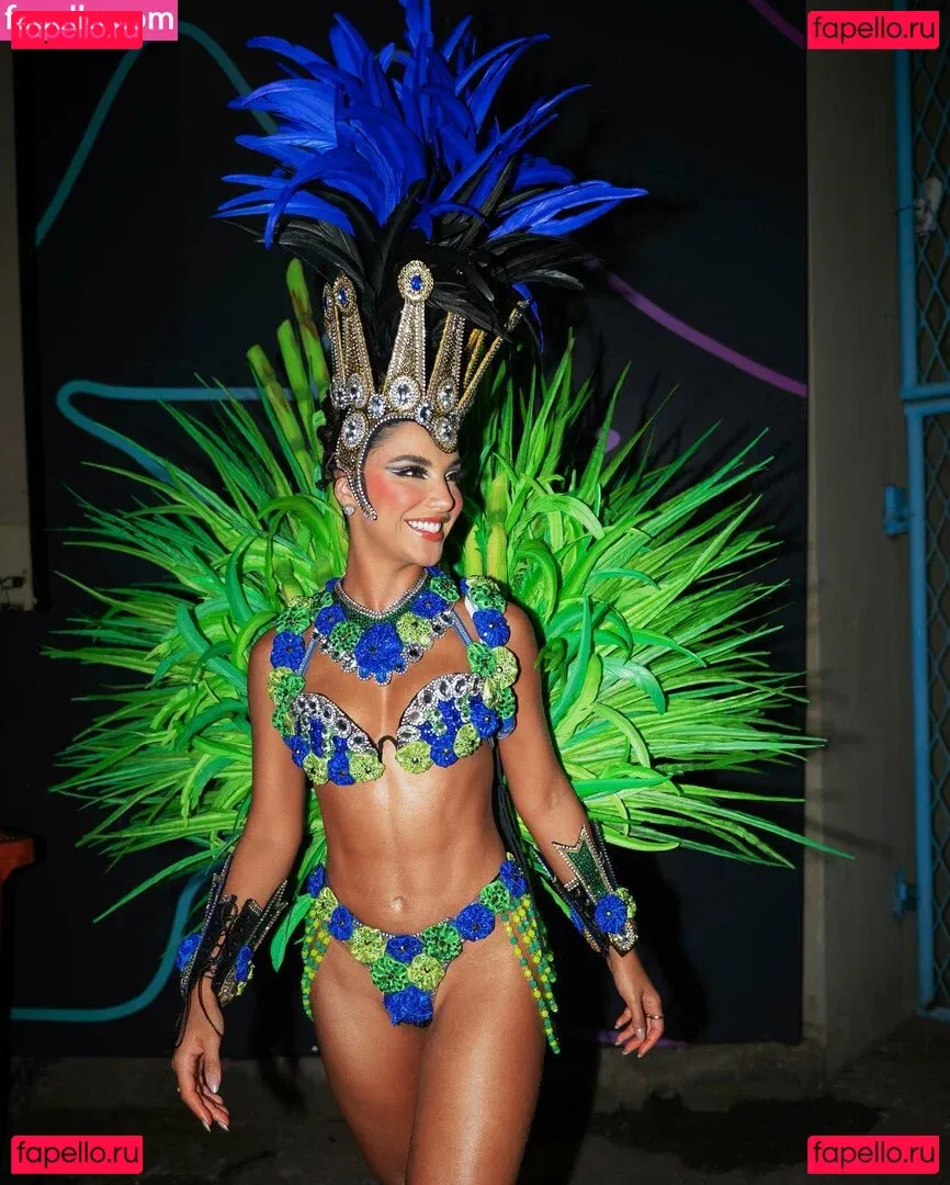 Gabriela Versiani Onlyfans Photo Gallery 