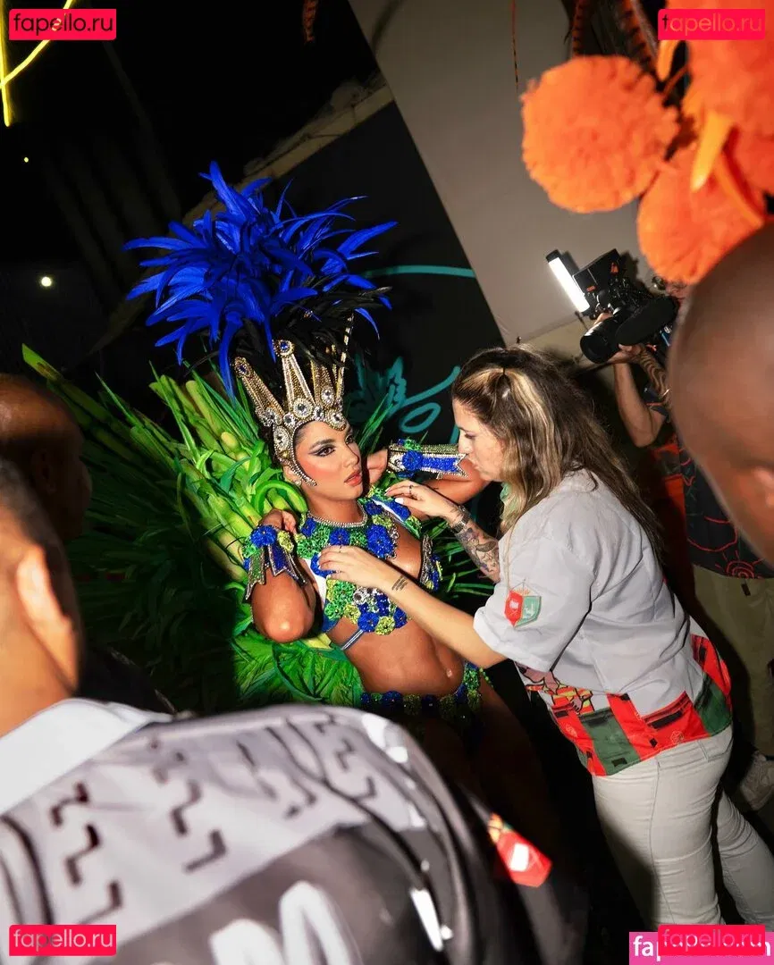 Gabriela Versiani Onlyfans Photo Gallery 