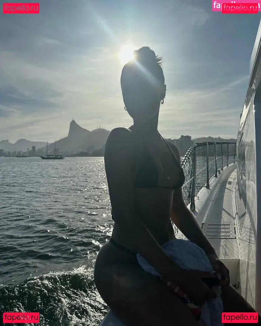 Gabriela Versiani Onlyfans Photo Gallery 