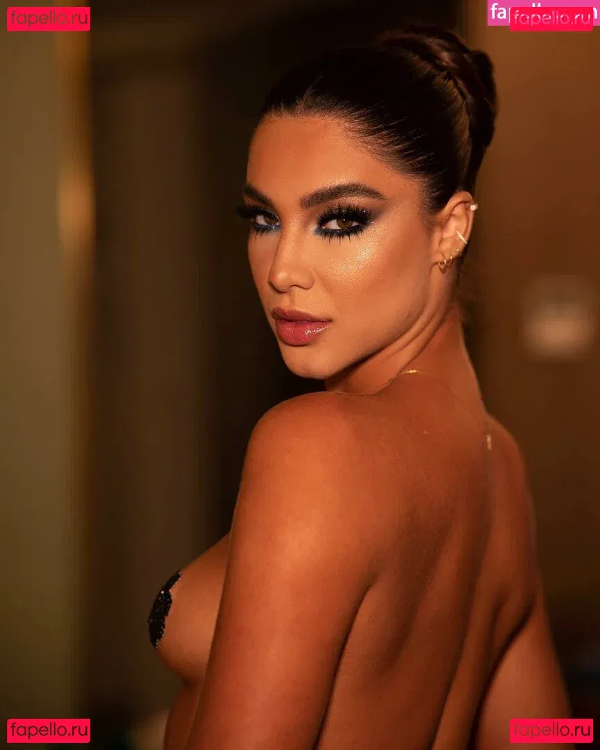 Gabriela Versiani Onlyfans Photo Gallery 