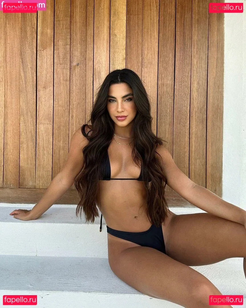 Gabriela Versiani Onlyfans Photo Gallery 