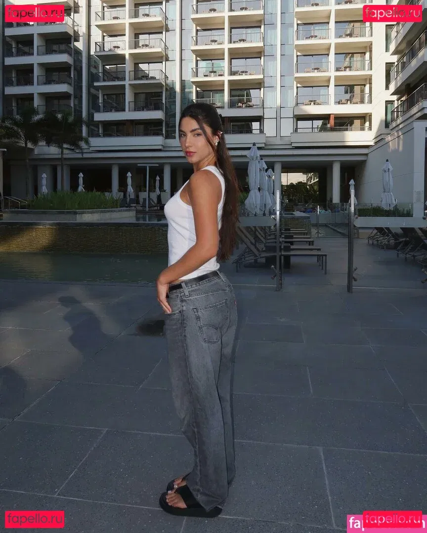 Gabriela Versiani Onlyfans Photo Gallery 