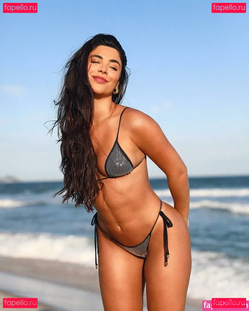 Gabriela Versiani Onlyfans Photo Gallery 