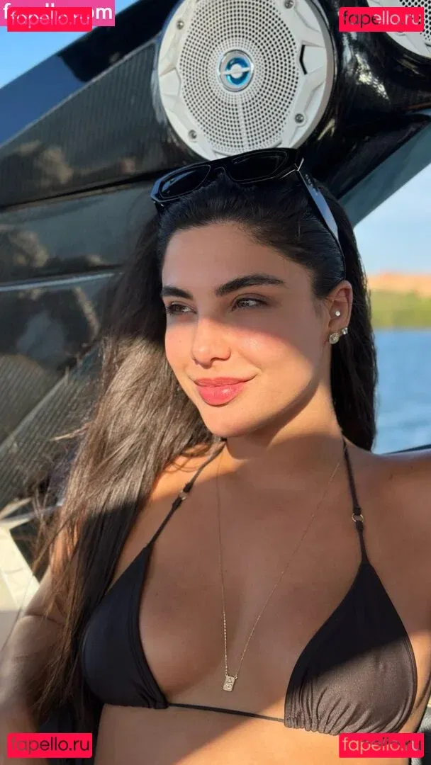 Gabriela Versiani Onlyfans Photo Gallery 