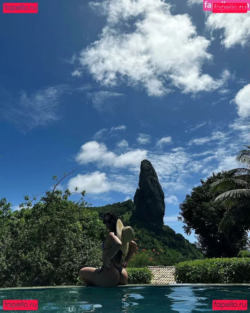 Gabriela Versiani Onlyfans Photo Gallery 