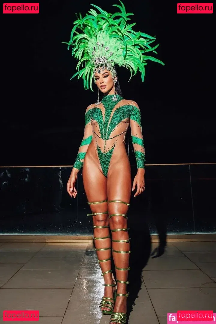 Gabriela Versiani Onlyfans Photo Gallery 