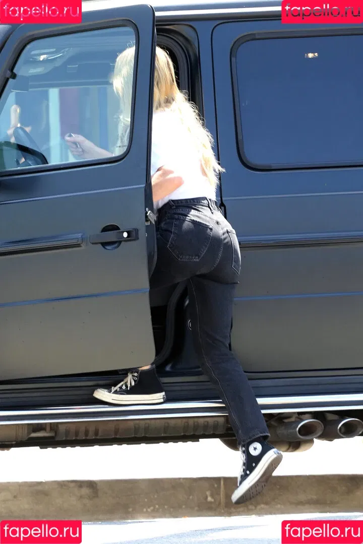 Hilary Duff Onlyfans Photo Gallery 