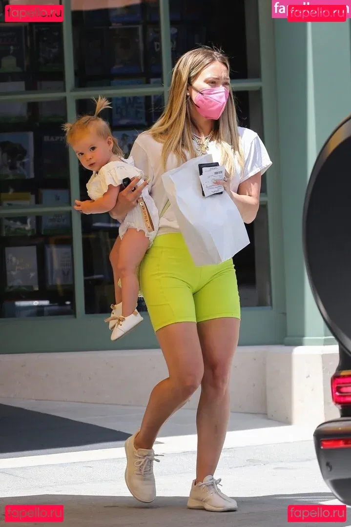 Hilary Duff Onlyfans Photo Gallery 